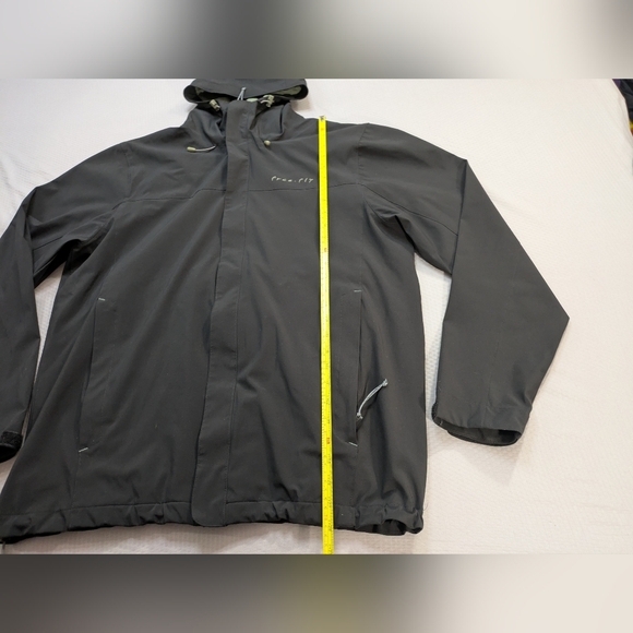 Sold - Picture 3 of 9